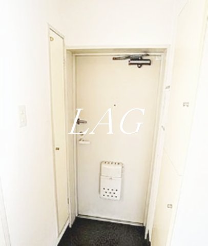 玄関　玄関です。