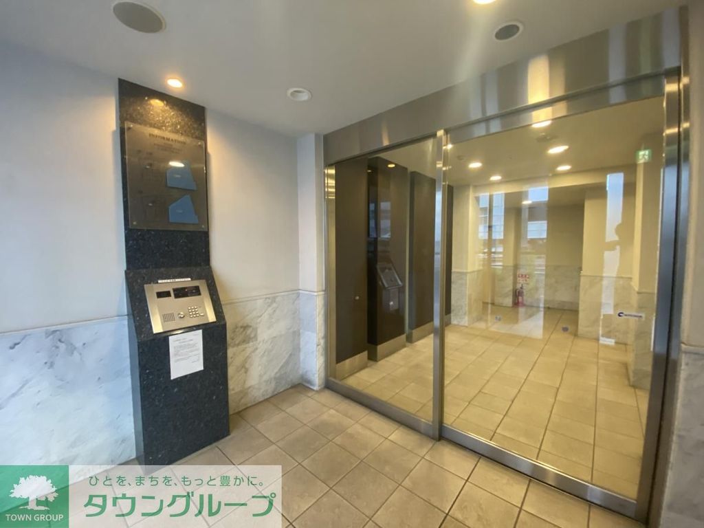 エントランス　エントランス
