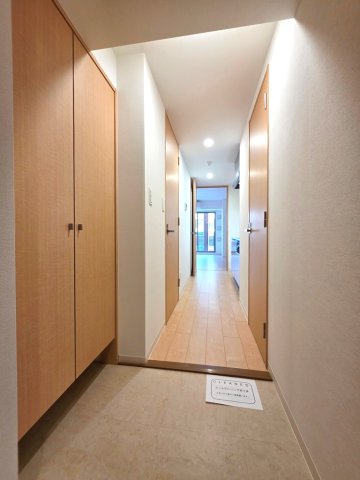 玄関　同物件内参考画像