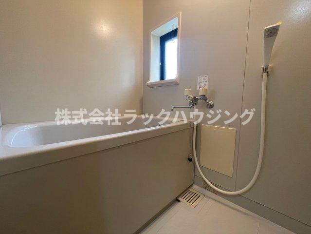 バス・シャワールーム　※反転タイプになります。