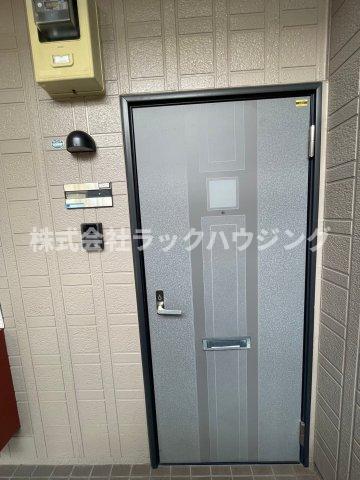 玄関　※反転タイプになります。