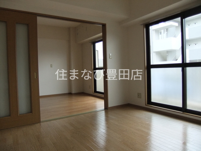 居室・リビング　同型タイプ