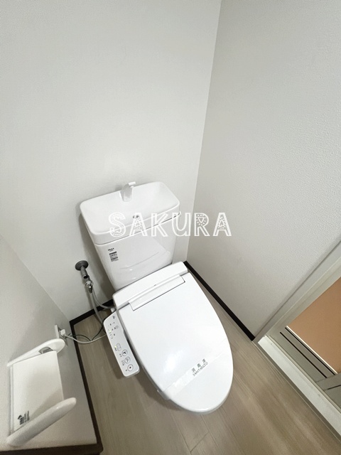 トイレ　落ち着いた色調のトイレです♪