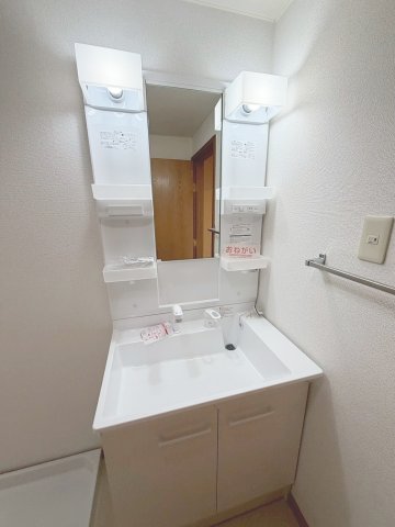 洗面設備　忙しい朝には欠かせない洗面所です