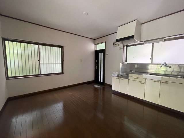 その他部屋・スペース　二面採光で陽が入ります◎