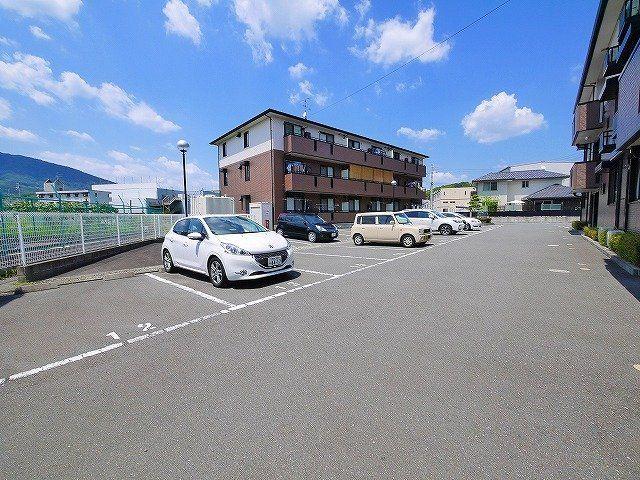 駐車場　カースペースがあります