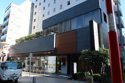 コンビニ　セブン－イレブン赤坂３丁目一ツ木通り店（コンビニ）まで544m