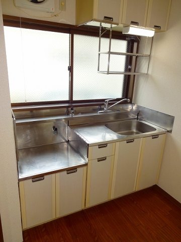 キッチン　★窓付きのキッチン★