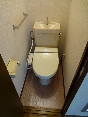 トイレ　★温水洗浄便座付トイレ★