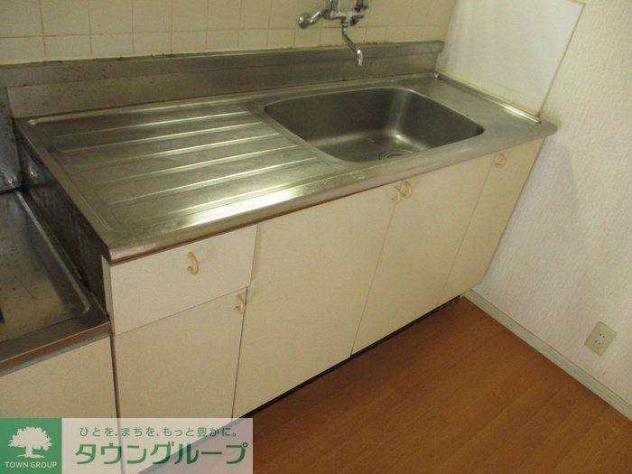 キッチン　お問合せはタウンハウジングまで！※現地待合わせ相談可能