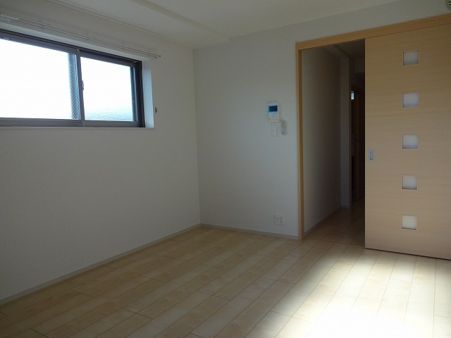 その他部屋・スペース　2面採光のお部屋です。