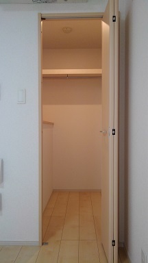 収納　ウォークインクローゼット