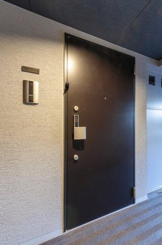 玄関　※写真は同タイプ住戸です。