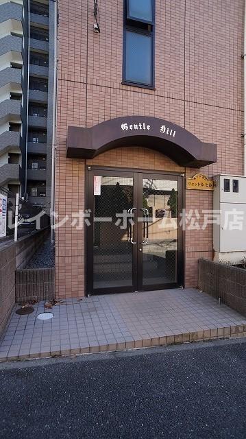 エントランス　建物の内部です