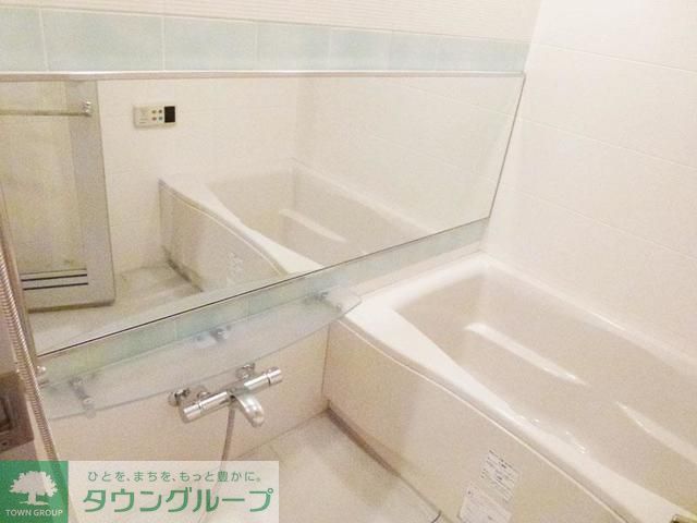 バス・シャワールーム　※写真は同タイプ住戸です。