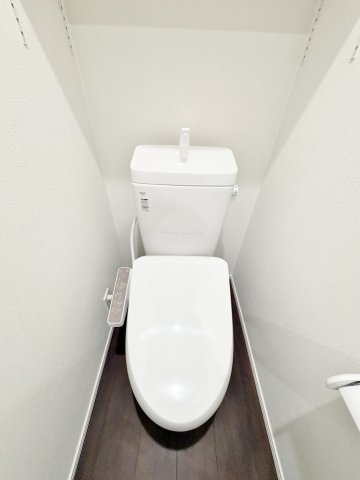トイレ　※同仕様写真
