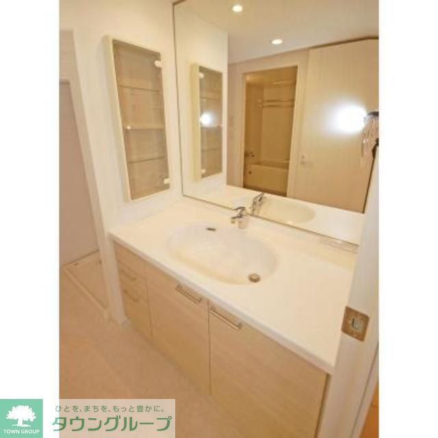 洗面設備　※写真は同タイプ住戸です。