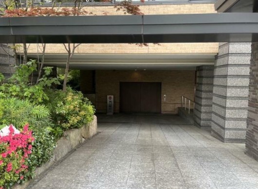 エントランス　プラウド元麻布
