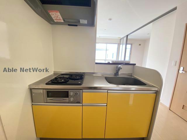 キッチン　※同物件別部屋の写真です。