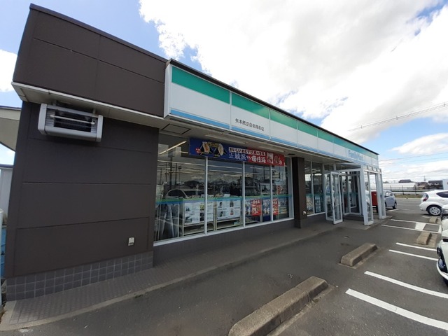 コンビニ　ファミリーマート 矢本航空自衛隊前店（コンビニ）まで393m