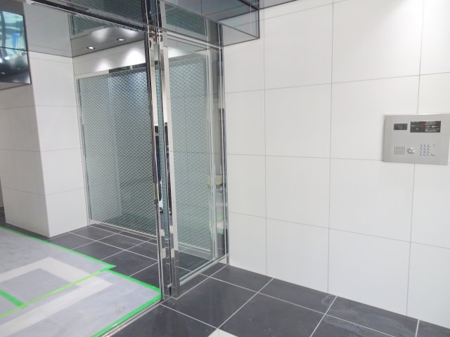 エントランス　GENOVIA横浜関内IIskygarden