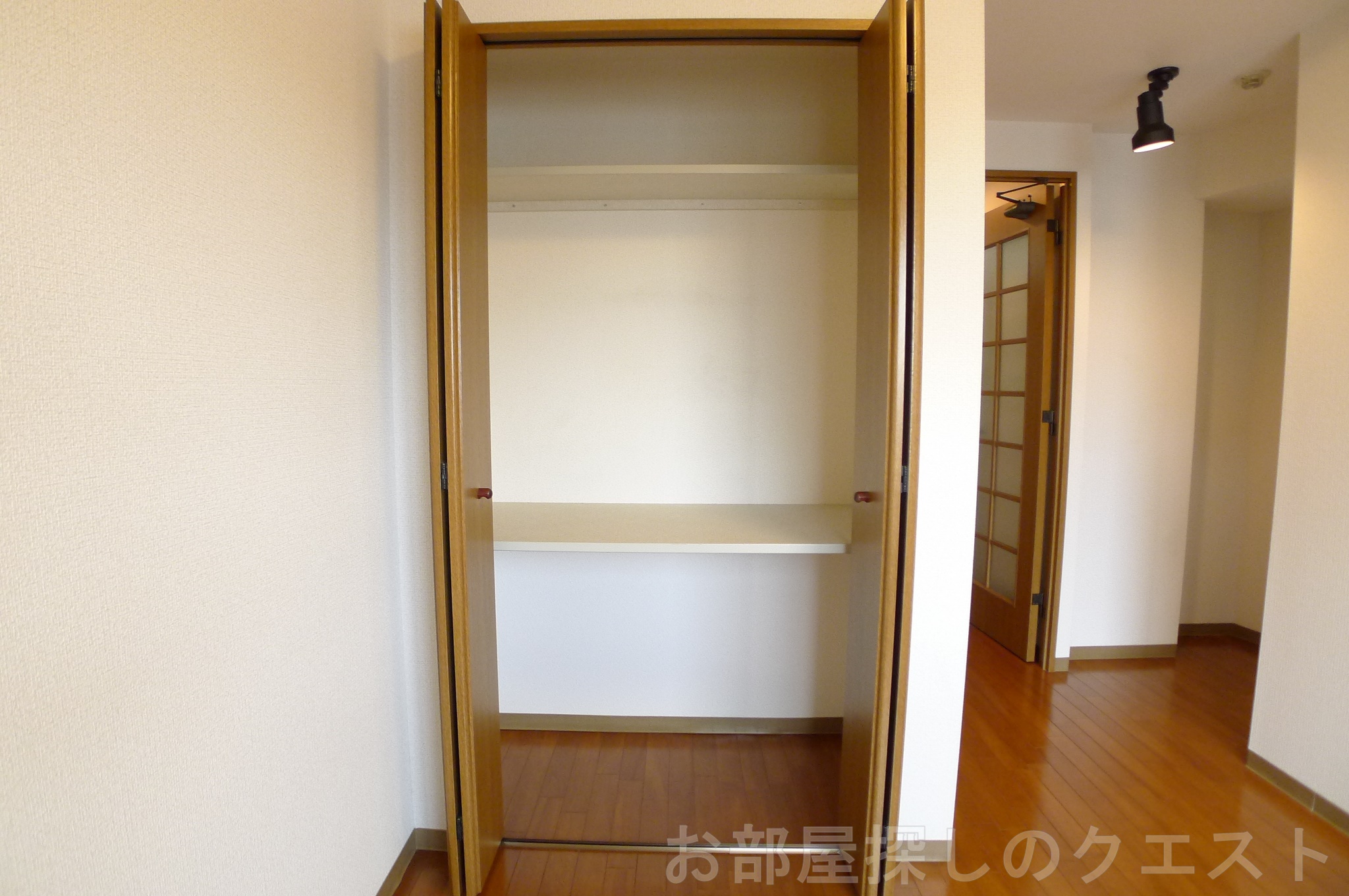収納　（写真は同タイプ）