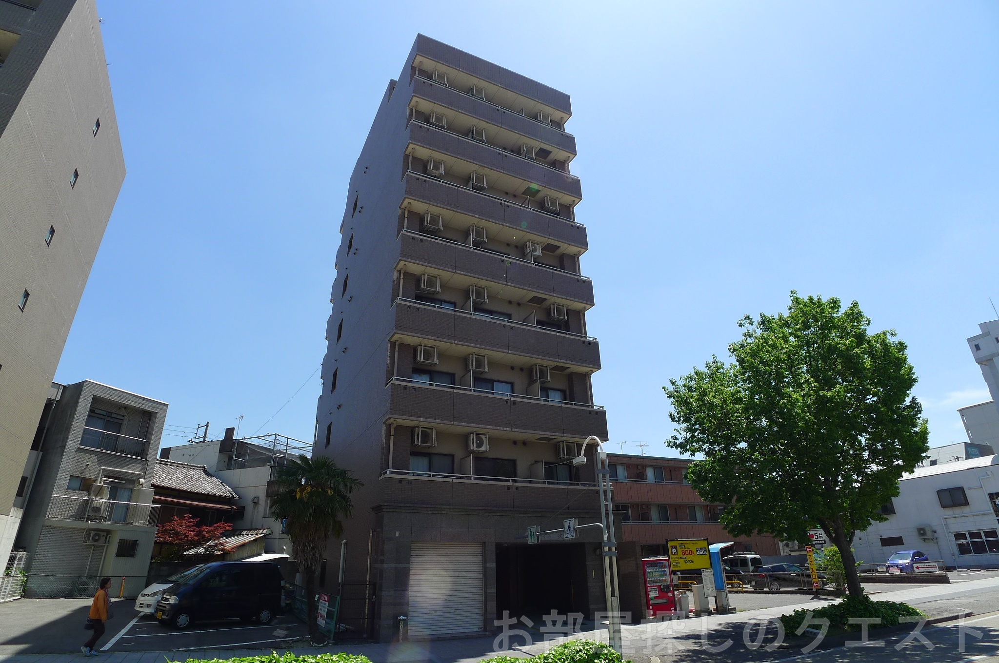 建物外観　オートロック付！