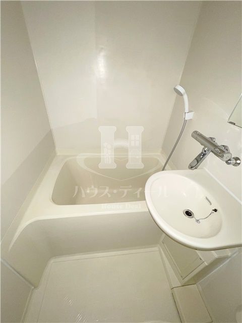 バス・シャワールーム　別号室参考写真です