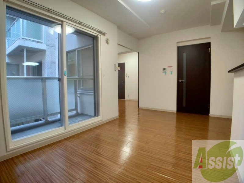 居室・リビング　明るいお部屋は気持ちよく過ごせそうですね。