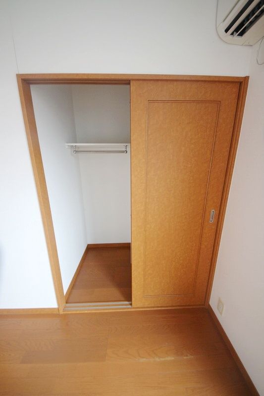 収納　同物件別部屋写真