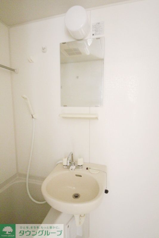 洗面設備　同物件別部屋写真