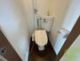 トイレ　こちらはトイレです。清潔感があり、安心して使用できます。