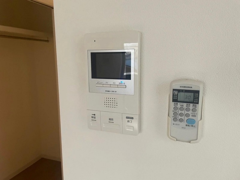 セキュリティ　モニター付きインターフォン