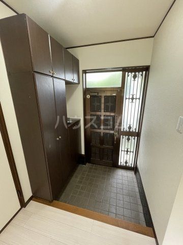 リブレス上戸建の玄関写真