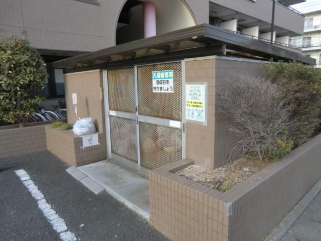 その他　敷地内ゴミ置き場
