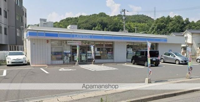コンビニ　ローソン広島中山東３丁目店（コンビニ）まで385m