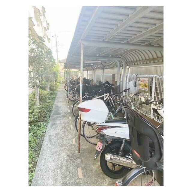 その他共有部分　バイクも置ける駐輪場（登録制）