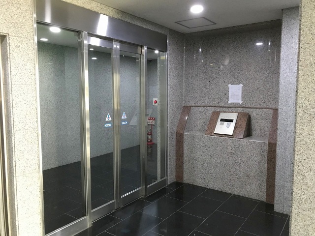 エントランス