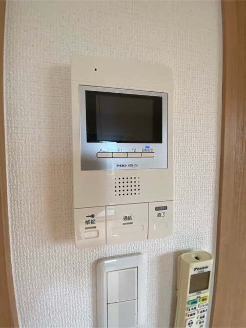セキュリティ　モニター付きインターホン