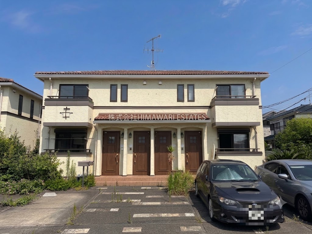 建物外観　大手デベロッパー施工の２×４工法。南東向きで陽当たり良好。