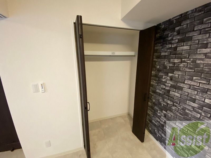 収納　寝室の収納です。部屋がすっきり片付きます。