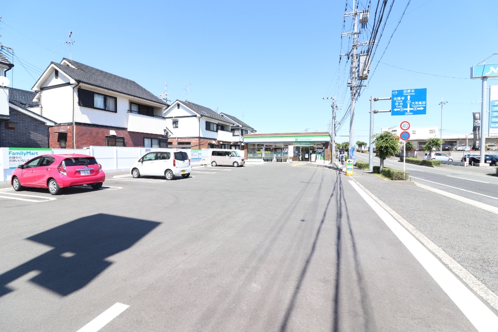 コンビニ　ファミリーマート 広陵疋相店（コンビニ）まで806m