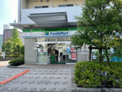 コンビニ　ファミリーマート羽田五丁目店（コンビニ）まで591m