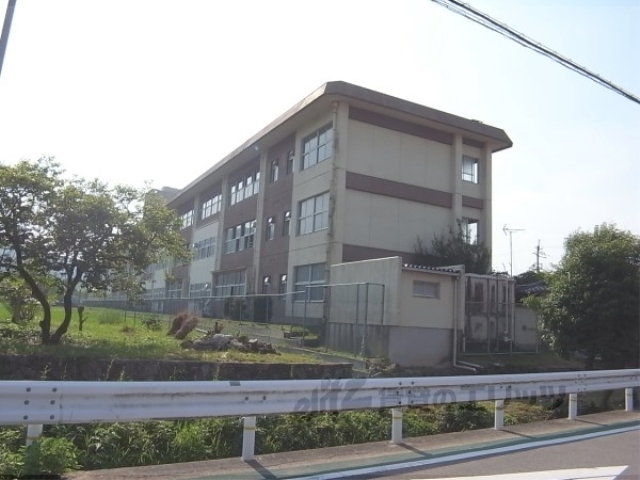 小学校　千代川小学校（小学校）まで270m