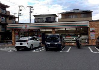 コンビニ　セブンイレブン 日野万願寺2丁目店（コンビニ）まで507m