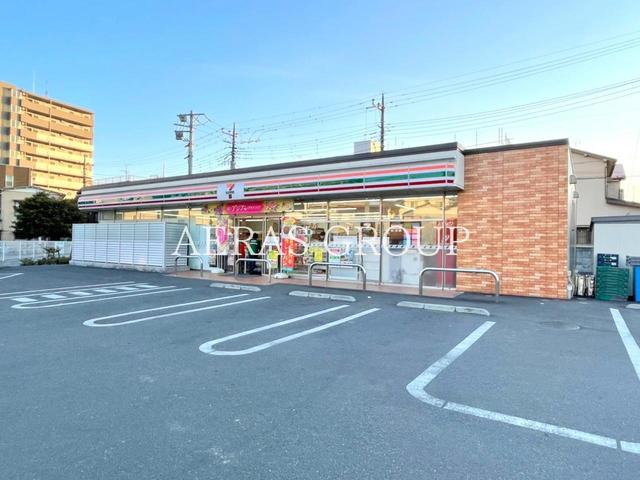 コンビニ　セブンイレブン蕨中央3丁目店（コンビニ）まで396m