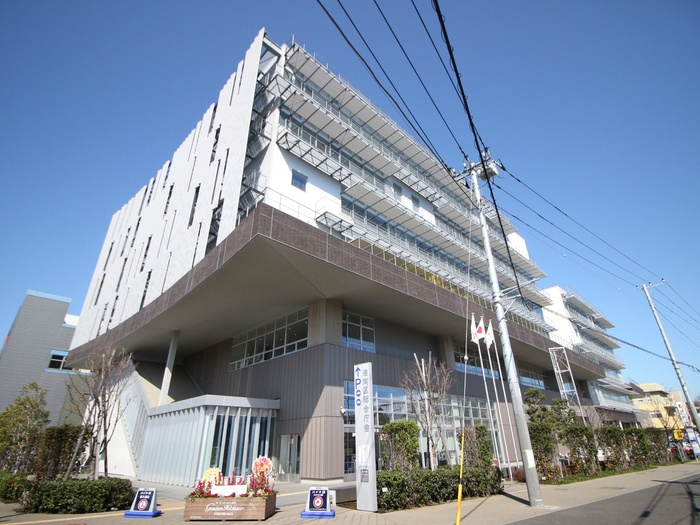 役所　横浜市港南区役所（役所）まで826m