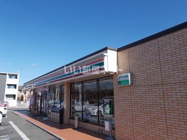 コンビニ　セブンイレブン前橋川原町西原店（コンビニ）まで100m