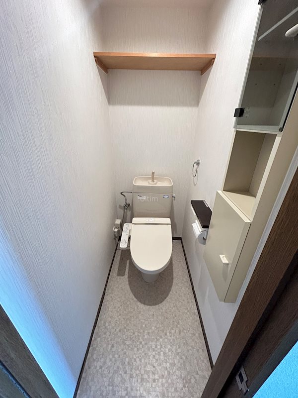 トイレ　※同タイプの他のお部屋です