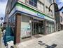 コンビニ　ファミリーマート金沢石引店（コンビニ）まで255m